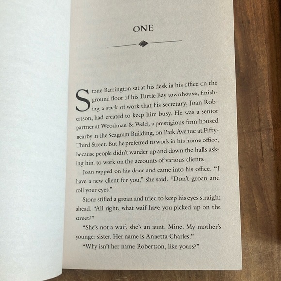 Books: Stuart Woods 2 novel Set - Black Dog & A Safe House - Picture 5 of 8